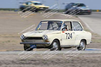 media/Sep-28-2025-24 Hours of Lemons (Sun) [[5dfe0e5f6e]]/12pm (Outside Grapevine)/